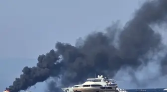 Bodrum Açıklarında Motoryat Yangını