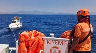 Bodrum'da Sürüklenen Teknedeki 2 Kişi Kurtarıldı