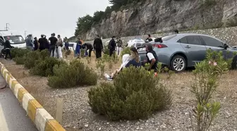 Bodrum'da Servis Minibüsü ile Otomobil Çarpıştı: 15 Yaralı