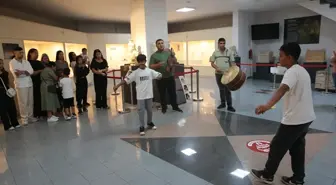 Roman Vatandaşlar Bolu Müzesinde Geleneksel Eğlence Düzenledi