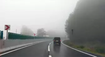Bolu Dağı'nda Sis Ulaşımı Olumsuz Etkiliyor