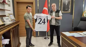 Arda Güler, Bolu Orman Bölge Müdürü'ne İmzalı Forma Gönderdi