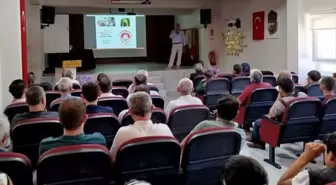 Yeniçağa'da 'Mutlu Aile Başarılı Çocuk' Konferansı Düzenlendi