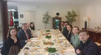 Brüksel'de 'Dünya Kahvaltı Günü' kapsamında geleneksel Türk kahvaltısı tanıtıldı