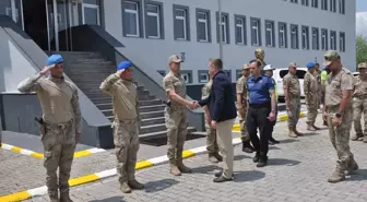 Kaymakam Koşansu, Bayramda Güvenlik Güçleri ve Hastaları Unutmadı