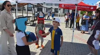 Muş'ta Çocuk Şenliği Coşkusu