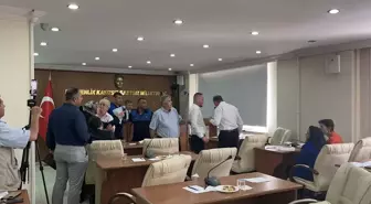 Burdur Belediye Meclisinde Gergin Anlar