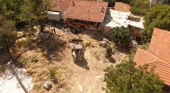 Bucak'ta Kötü Koku İhbarı: 20 Kamyon Çöp Çıktı