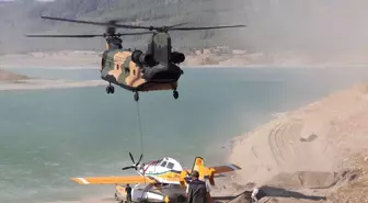 Burdur'da Kaza Kırıma Uğrayan Uçak Gölünden Çıkarıldı