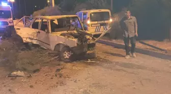 Burdur'da Polis Takibindeki Araç Kaza Yaptı: 10 Yaralı