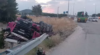 Burdur'da Kamyonet Şarampole Devrildi: Sürücü Hayatını Kaybetti