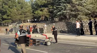 Burdur'da Tarım Aracı ve Otomobillerin Çarpışması: 1 Ölü