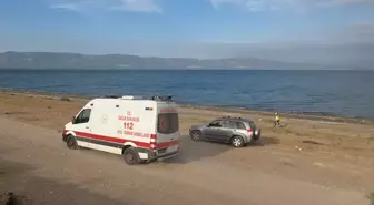 Bursa'da Kontrolden Çıkan Otomobil İznik Gölü'ne Düştü