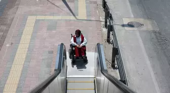 Engellilerin Sıkıntısı: Bozuk Asansörler ve Uzayan Yolculuklar