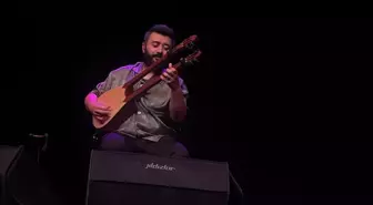 Türkiye Kültür Yolu Festivali'nde Etnik Sinyaller Müzik Grubu Sahne Aldı