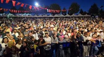 Mudanya'da Geleneksel Bahar Şenliği Coşkusu