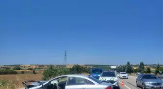 Karacabey'de Trafik Kazası: 5 Yaralı