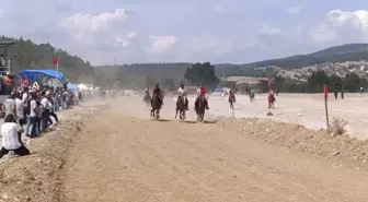 Bursa'da Rahvan At Yarışları Yoğun İlgi Görüyor