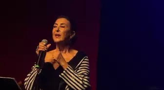 Zeki Müren'i Anma Gecesi Bursa'da Yoğun İlgiyle Gerçekleşti