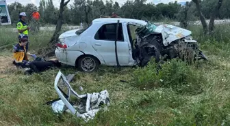 Bursa'da Zeytinliğe Devrilen Otomobilde Üç Yaralı