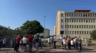 8. Sınıf LGS Sınavı Başladı: Öğrenciler ve Veliler Heyecanlı Bekleyişte