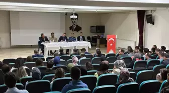 Çaldıran'da Eğitim Bilgilendirme Toplantısı Yapıldı