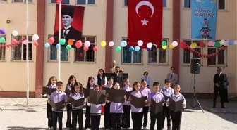 Van'da İlköğretim Haftası Töreni Düzenlendi