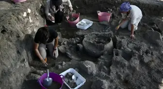 Çaltılar Höyük'teki Kazılar, 5300 Yıl Önceki Yaşama Işık Tutuyor