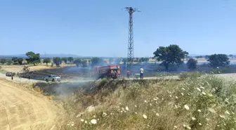 Çanakkale'de Zirai Alan Yangını Kontrol Altına Alındı