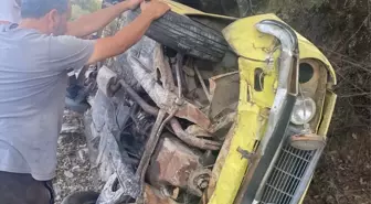 Çanakkale'de Devrilen Otomobilin Sürücüsü Yaralandı