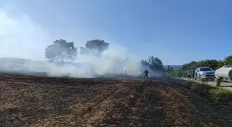 Çanakkale'de Tarım Arazisinde Yangın Söndürüldü