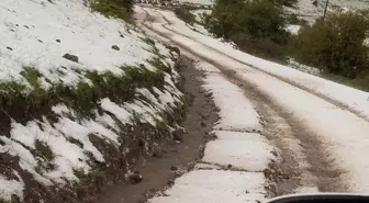 Çerkeş'te Dolu Etkili Oldu, Sel Riski Uyarısı Yapıldı