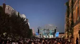 Brezilyalı Caz Sanatçısı Roge, İstanbul Caz Festivali’nde Dinleyicileriyle Buluştu