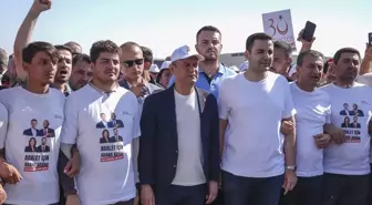Özgür Özel: 'Başkanlarımızın arkasındayız, adalet arayışı sürecek'