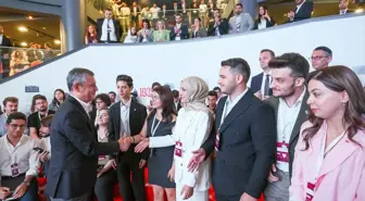 Özgür Özel, Gençlerle Buluştu