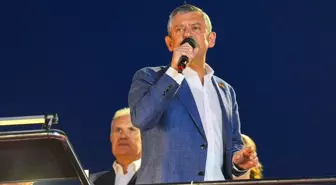 CHP Genel Başkanı Özgür Özel, Avcılar'da Miting Düzenledi