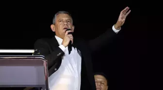 Özgür Özel, İstanbul'da Yolsuzluk ve İBB Soruşturmalarına Dikkat Çekti