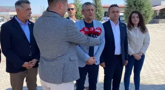 Özgür Özel, İBB Eski Genel Müdürü Atayman'ı Ziyaret Etti