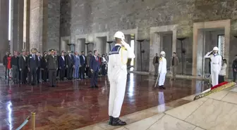 CHP Heyeti Anıtkabir'i Ziyaret Etti