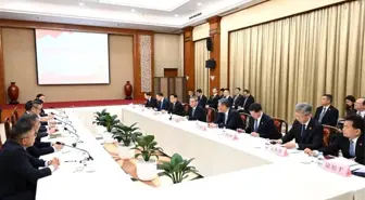 Çin Başbakanı Li Qiang, Ekonomik Direnç Hakkında Açıklamalarda Bulundu