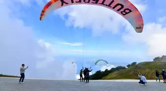 Fethiye'de Yamaç Paraşütü Uçuşu ile Turizm Tanıtımı