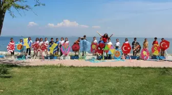 Çınarcık'ta Uçurtma Şenliği ve Plaj Temizliği Gerçekleşti