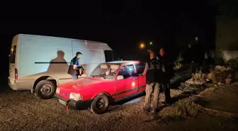 Çorum'da Düz Kontak Yöntemiyle Otomobil Çalan İki Zanlı Yakalandı