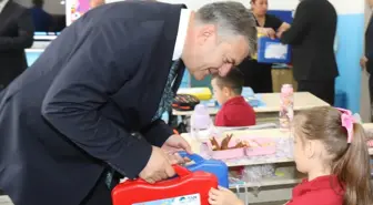 Çubuk'ta 1600 Öğrenciye Kırtasiye Desteği