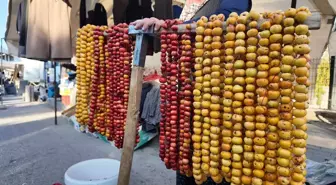 Çubuk'ta Yaban Meyveleri Pazarda