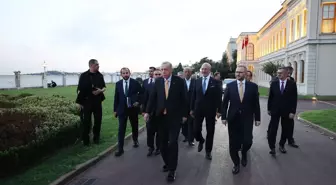 Cumhurbaşkanı Erdoğan'a Togg'un yeni modeli T10F hediye edildi