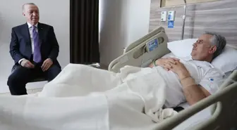 Cumhurbaşkanı Erdoğan'dan kaza geçiren Hasan Basri Yalçın'a hastanede ziyaret