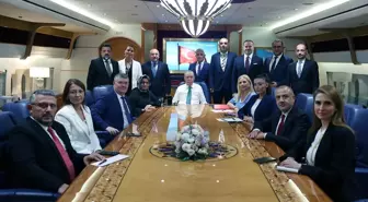 Cumhurbaşkanı Erdoğan, Katar dönüşü gazetecilerin sorularını yanıtladı: (1)