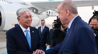 Cumhurbaşkanı Erdoğan, Kazakistan Cumhurbaşkanı Tokayev'i resmi törenle karşıladı
