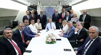 Cumhurbaşkanı Erdoğan, KKTC dönüşü gazetecilerin sorularını yanıtladı: (1)